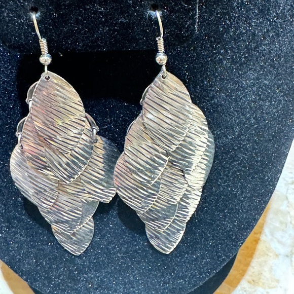 Jewelry - Silver leaves earrings
